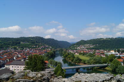 Bosanka Krupa Pogled sa Stagro Grada na Bosanku Krupu