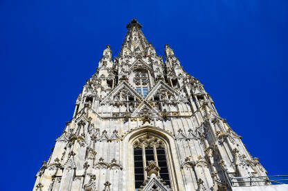 Katedrala sv. Stjepana (Stephansdom), Beč Bečka katedrala ili katedrala sv. Stjepana (Stephansdom). Beč, Austrija: Katedrala u centru grada.