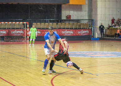 Futsaleri Duel igrača Salinesa i Sobode Kopred.Futsal Liga Bosne i Hercegovine.