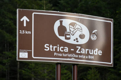 Tabla Zaruđe Tabla Strica - Zaruđe, prva turistička sela u BiH