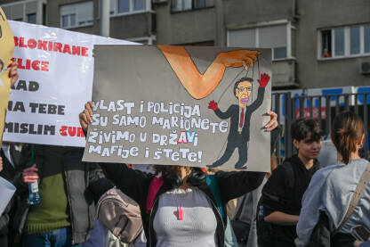 Studentske blokade. Studeti blokiraju ulicu u Beogradu. Blokada Autokomande 27.01.2025. Bunt studenata i građana nakon pada nadstrešnice u Novom Sadu.