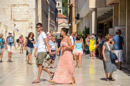 Grupa turista u Zadru, Hrvatska. Grupa turista u Zadru, Hrvatska.