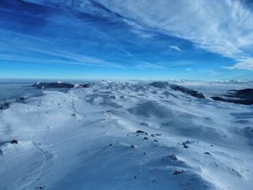 Planina Fotografija snijegom prekrivene planine Jahorina.Fotografisano dronom.