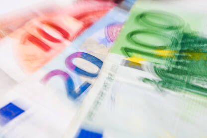 EU valuta EU valuta. Novčanice eura, izbliza. Novčanice od 100, 20 i 10 eura. Novac u Evropskoj uniji. Valuta eurozone.