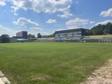 Nogometni stadion Gračanica Prazan nogometni stadion Luke u Gračanici