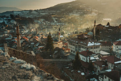 Panorama Travnika Pogled na grad Travnik sa tvrđave Stari grad.