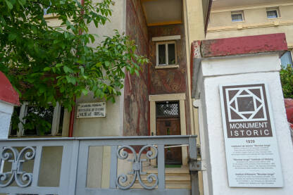 Institut u sklopu Rumunske akademije. Institut u Rumuniji za izučavanje istorije.