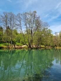 Jezero nadomak Sarajeva. Prelijepo jezero u parku Stojčevac.
